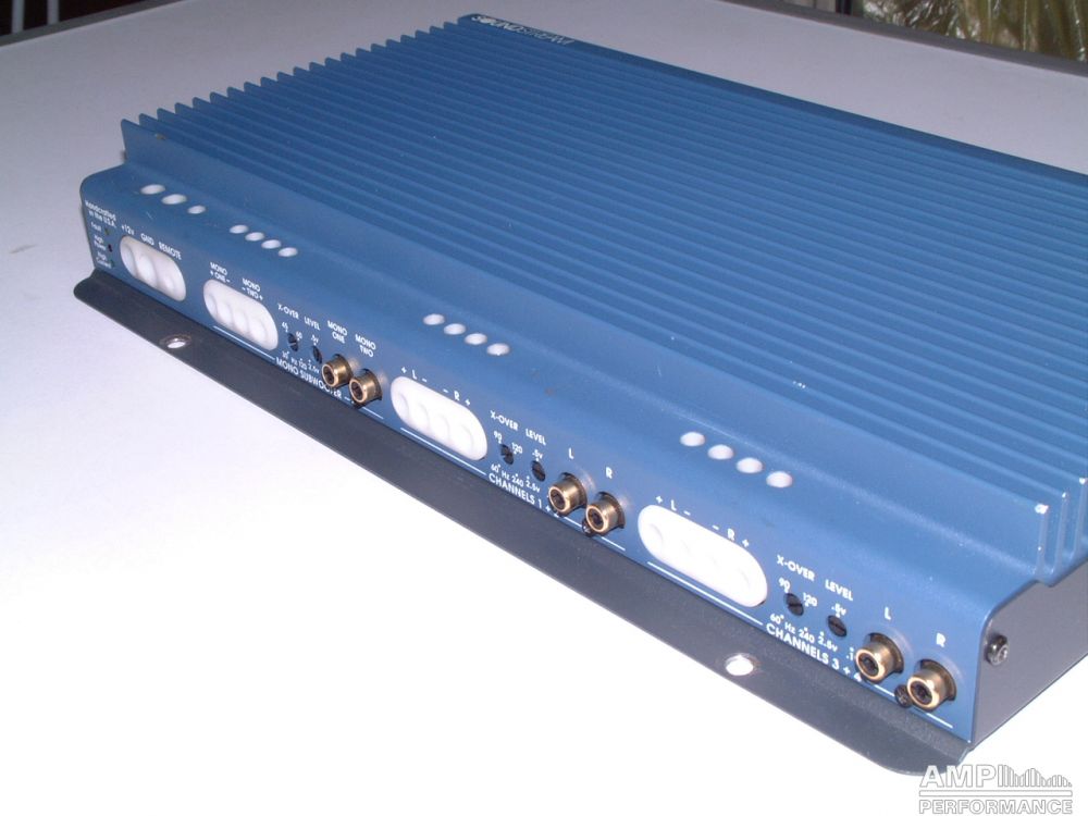 4 channel soundstream amp
